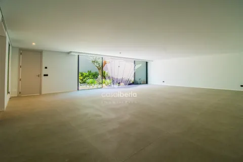 Design Villa Beach Front incredible sea views, 3 bedrooms in Lagoa - Algarve deal for sale For Super Rich