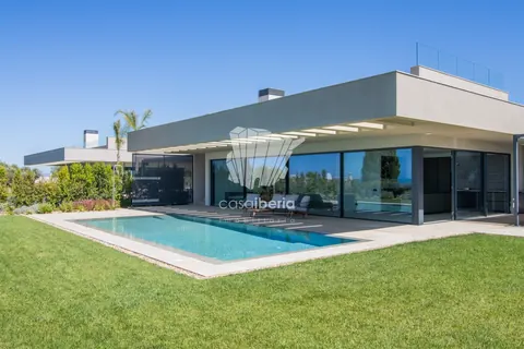 Design Villa Beach Front incredible sea views, 3 bedrooms in Lagoa - Algarve