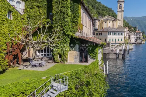 Century 17th House Panoramic view, swimming pool and pier, 16 bedrooms in Brienno - Lake Como ads for sale For Super Rich