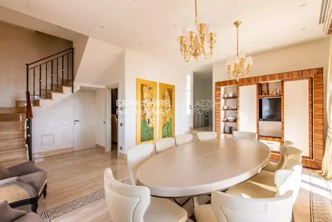Luxury Villa Beach Front Sea View, 6 bedrooms in Albissola Marina image for sale For Super Rich