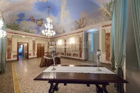 Century Villa 16th , 20 bedrooms in San Giuliano Terme photos for sale For Super Rich