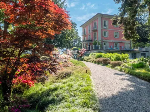 Luxury Villa Lake View  indoor and outdoor swimming pool, 11 bedrooms in Tremezzina - Lake Como unique for sale For Super Rich