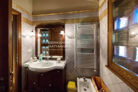 Century Villa 16th , 20 bedrooms in San Giuliano Terme image for sale For Super Rich