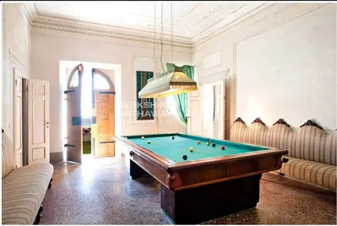 Historic Villa Panoramic View Swimming pool, 8 bedrooms in Pietrasanta - Tuscany unique for sale For Super Rich