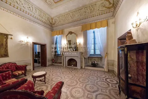 Century Villa 16th , 20 bedrooms in San Giuliano Terme unique for sale For Super Rich