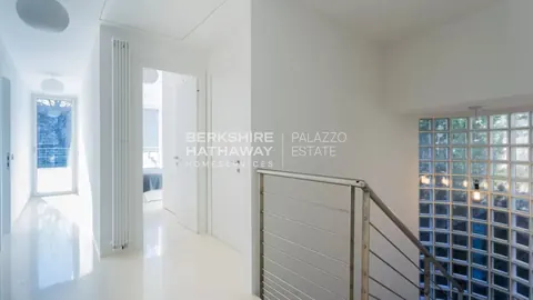 Elegant Villa Lake View directly on the shores, 5 bedrooms in Brienno - Lake Como unique for sale For Super Rich