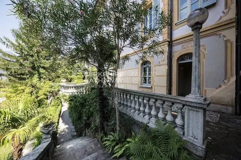 Elegant Villa Panoramic lake view, 9 bedrooms in Blevio - Como Classified ads for sale For Super Rich