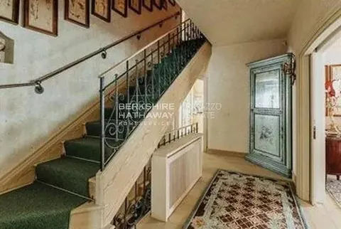 Luxury Villa Mountain View, indoor swimming pool, 7 bedrooms in Cortina d'Ampezzo exclusive for sale For Super Rich