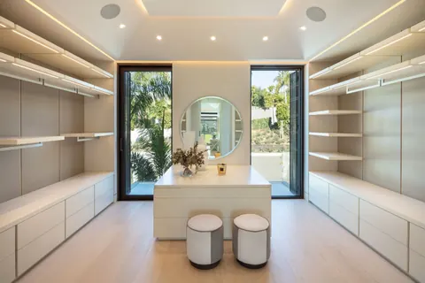 Luxury House views to the greens of Los Naranjos Golf Course heated pool and Jacuzzi, 6 bedrooms in Marbella value for sale For Super Rich