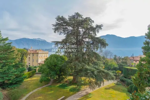 Century 18th Villa Lake View and park, 10 bedrooms in Tremezzina - Lake Como best for sale For Super Rich