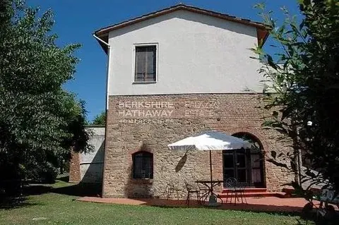 Country Ranch/Farm  vineyard with adjoining cellar, 23 bedrooms in Castelfiorentino Used for sale For Super Rich