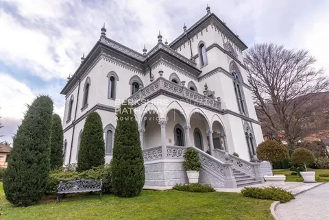 Art Nouveau Villa Panoramic View Lakefront, 7 bedrooms in Lesa - Lake Maggiore property for sale For Super Rich