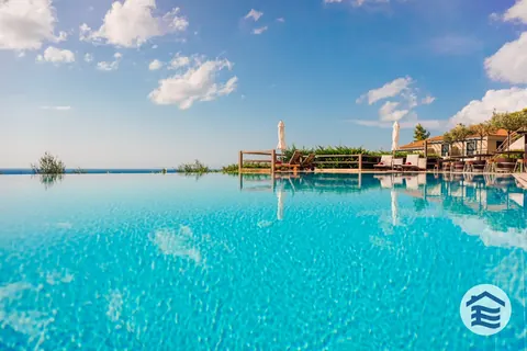Luxury Hotel Spa centre including hammam, jaccuzzi, sauna views of the Messinian Gulf, 33 bedrooms in Peloponnese buy for sale For Super Rich