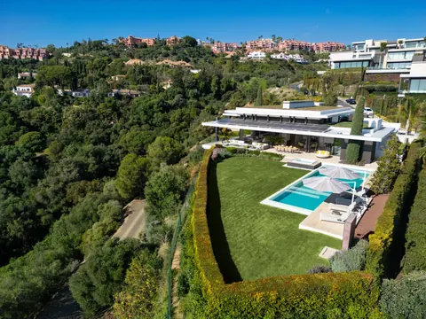 Luxury Villa Panoramic View gated community of The Hills, 6 bedrooms in Benahavis price for sale For Super Rich