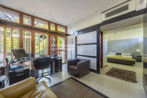 Architectural Villa large swimming pool, 6 bedrooms in Florence photo for sale For Super Rich Architectural Villa large swimming pool, 6 bedrooms in Florence photo for sale For Super Rich