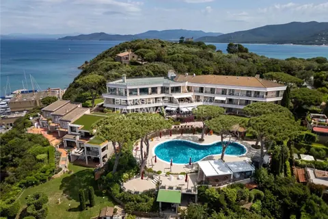 Luxury Hotel 5-star resort, panoramic sea views, 41 bedrooms in Castiglione della Pescaia