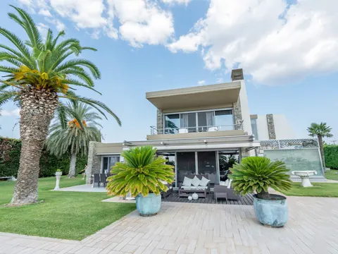 Luxury Villa Beach Front Sea View, 5 bedrooms in Halkidiki HPS5261 for sale For Super Rich Luxury Villa Beach Front Sea View, 5 bedrooms in Halkidiki HPS5261 for sale For Super Rich