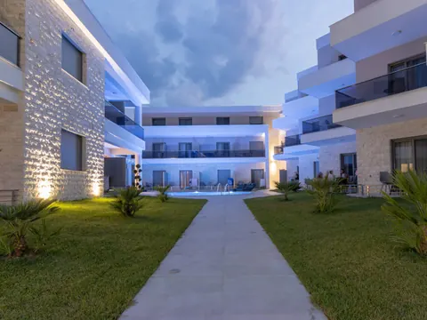 Modern Hotel Panoramic View resort of Nikiti – Chalkidiki, 25 bedrooms in Halkidiki photo for sale For Super Rich