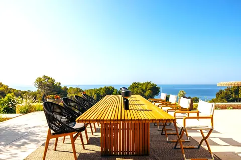 Premium Villa Sea View swimming pool 25 X 4 M, 5 bedrooms in Mallorca available for sale For Super Rich