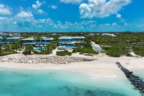 Luxury Villa 3 RESERVE Beachfront, 7 bedrooms in Grace Bay - Providenciales