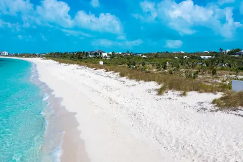 Luxury Land/Plots Beach Front, ---- bedrooms in Grace Bay Turtle Cove - Providenciales Classified ads for sale For Super Rich Luxury Land/Plots Beach Front, ---- bedrooms in Grace Bay Turtle Cove - Providenciales Classified ads for sale For Super Rich