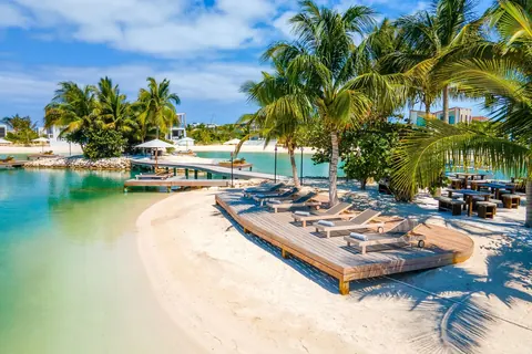 Contemporary Penthouse Beach Front Sea View, 5 bedrooms in Long Bay - Providenciales search for sale For Super Rich