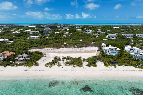 Architectural Villa M-House D1 - Lot 2 Beachfront, 5 bedrooms in Blue Mountain - Providenciales ultra luxury for sale For Super Rich