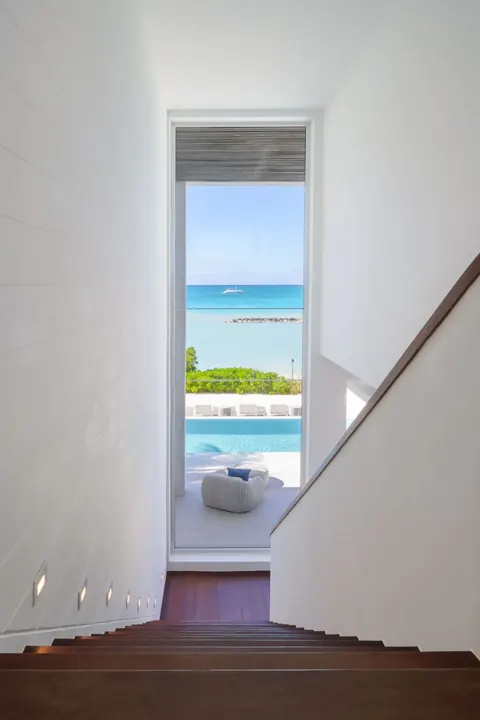 High-end Villa Beach Front 2 Beach Enclave, 7 bedrooms in Grace Bay - Providenciales expensive for sale For Super Rich
