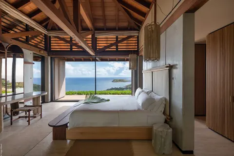 Luxury Villa Manoir Voltaire Panoramic sea views and Marigot Bay, 9 bedrooms in St Barth image for sale For Super Rich