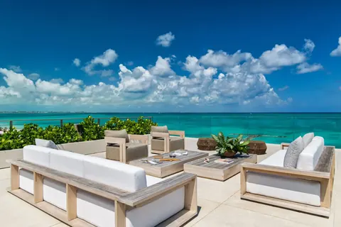 Luxury Villa 3 RESERVE Beachfront, 7 bedrooms in Grace Bay - Providenciales exclusive for sale For Super Rich