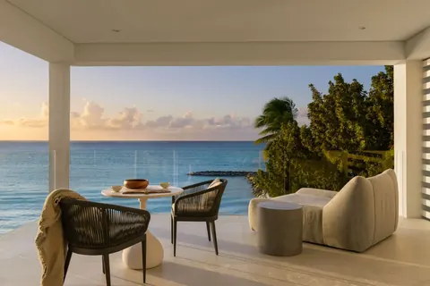 High-end Villa Beach Front 2 Beach Enclave, 7 bedrooms in Grace Bay - Providenciales photos for sale For Super Rich