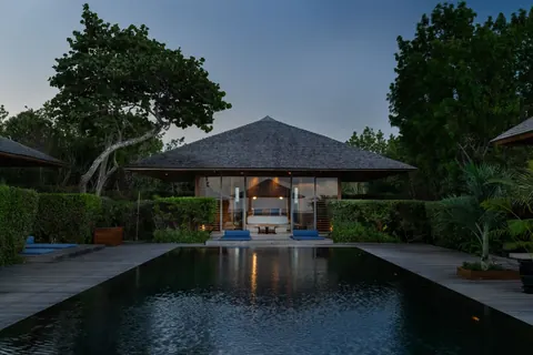 Luxury Villa 32 Amanyara Beachfront, 4 bedrooms in North West Point - Providenciales photos for sale For Super Rich