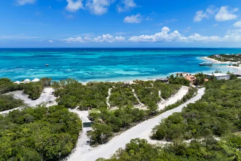 Architectural Villa M-House D1 - Lot 2 Beachfront, 5 bedrooms in Blue Mountain - Providenciales photo for sale For Super Rich