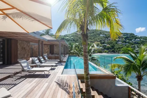 Luxury Villa Linda Beach front with private beach, 5 bedrooms in St Barth property for sale For Super Rich Luxury Villa Linda Beach front with private beach, 5 bedrooms in St Barth property for sale For Super Rich