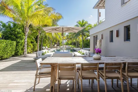 Modern Villa K Beachfront with infinity-zero-edge pool, 4 bedrooms in Anse Des Cayes - St Barth property for sale For Super Rich