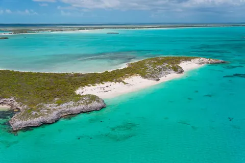 Extraordinary Private island Beach Front, --- bedrooms in Joe Grant Cay - East Caicos search for sale For Super Rich