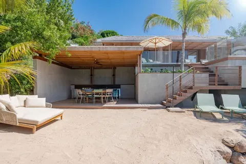 Luxury Villa Linda Beach front with private beach, 5 bedrooms in St Barth price for sale For Super Rich Luxury Villa Linda Beach front with private beach, 5 bedrooms in St Barth price for sale For Super Rich