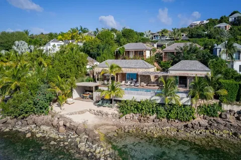 Luxury Villa Linda Beach front with private beach, 5 bedrooms in St Barth Used for sale For Super Rich Luxury Villa Linda Beach front with private beach, 5 bedrooms in St Barth Used for sale For Super Rich