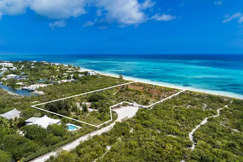 Luxury Land/Plots Beach Front, ---- bedrooms in Grace Bay Turtle Cove - Providenciales available for sale For Super Rich Luxury Land/Plots Beach Front, ---- bedrooms in Grace Bay Turtle Cove - Providenciales available for sale For Super Rich