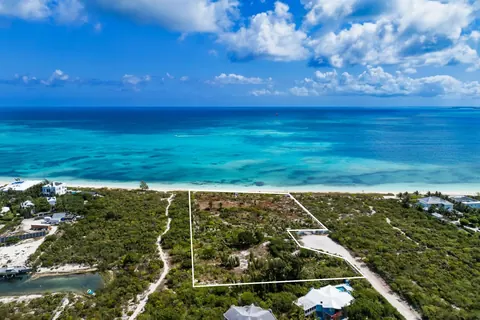 Luxury Land/Plots Beach Front, ---- bedrooms in Grace Bay Turtle Cove - Providenciales LVYGN6 for sale For Super Rich Luxury Land/Plots Beach Front, ---- bedrooms in Grace Bay Turtle Cove - Providenciales LVYGN6 for sale For Super Rich