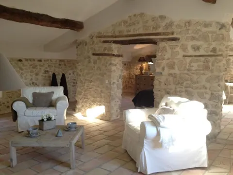Country House Tuscan style wisteria-festooned terrace, 5 bedrooms in Grasse value for sale For Super Rich