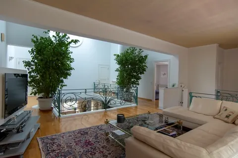 Elegant House 6 parking spaces Upscale neighborhood, 5 bedrooms in Filothei best for sale For Super Rich