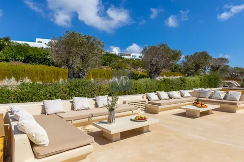 Luxury Villa Near Nammos Beach Bar and Psarou Beach Sea view, 13 bedrooms in Mykonos best for sale For Super Rich