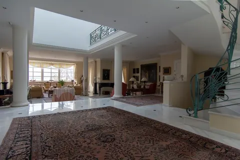 Elegant House 6 parking spaces Upscale neighborhood, 5 bedrooms in Filothei property for sale For Super Rich