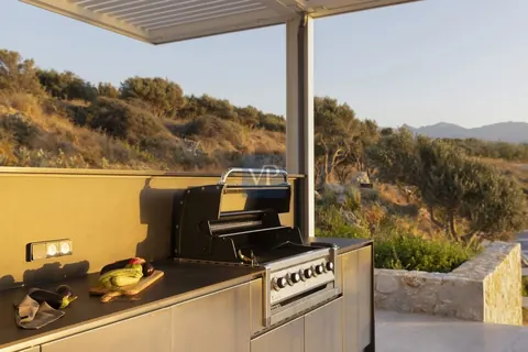 Luxury Villa Aoria Seafront, 5 bedrooms in Chania - Crete value for sale For Super Rich