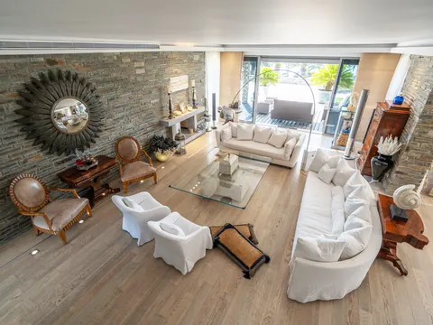 Luxury Villa Beach Front Sea View, 5 bedrooms in Halkidiki buy for sale For Super Rich Luxury Villa Beach Front Sea View, 5 bedrooms in Halkidiki buy for sale For Super Rich