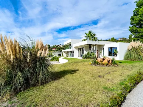 Modern Villa Panoramic View near Nikiti, 7 bedrooms in Halkidiki search for sale For Super Rich