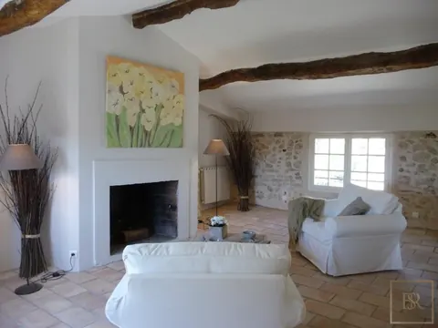 Country House Tuscan style wisteria-festooned terrace, 5 bedrooms in Grasse search for sale For Super Rich