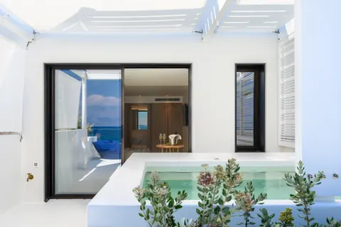 Premium Hotel Beach Front seaside, heated swimming pool with bar, 15 bedrooms in Nikolaos - Crete photos for sale For Super Rich