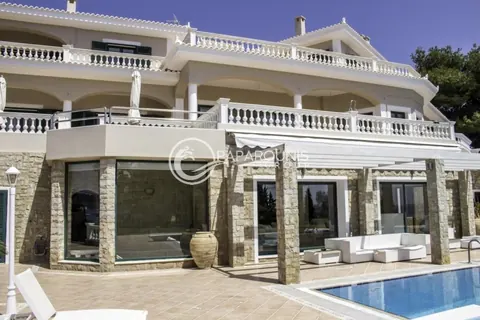 Luxury Villa Beach Front Tennis court, 7 bedrooms in Porto Heli / Saint Emilianos value for sale For Super Rich